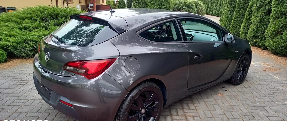 Opel Astra cena 31900 przebieg: 95000, rok produkcji 2013 z Strzegom małe 704